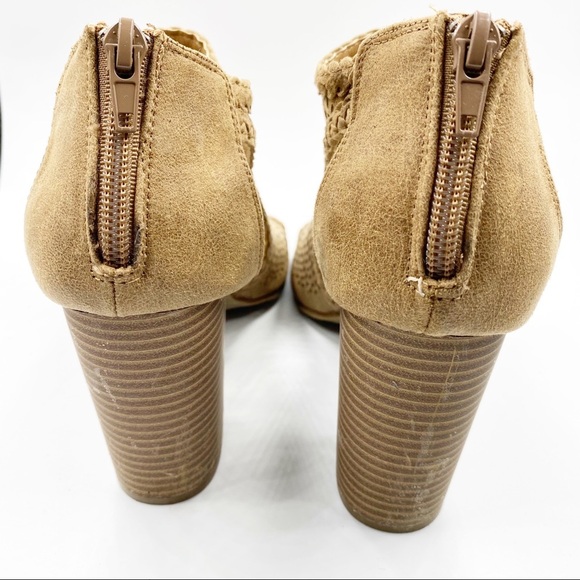 Fergie Sand Parker Open Toe 3 inch Heel Sandal Sz9 - Picture 6 of 9